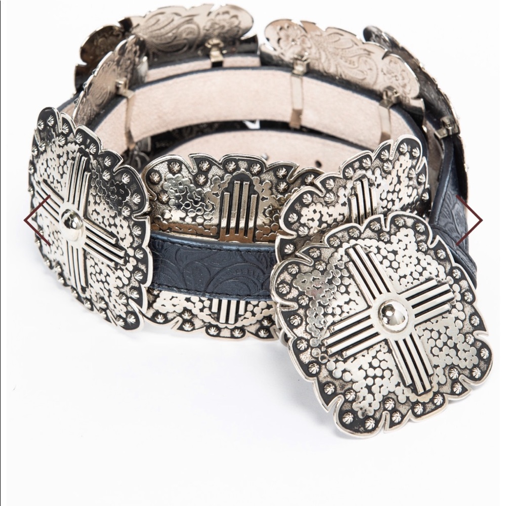 BROWN statement belt